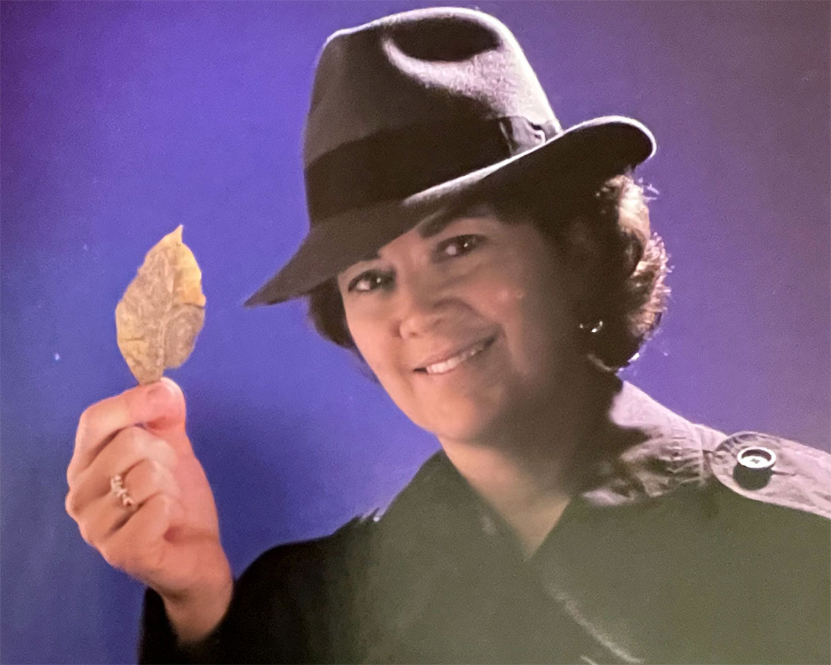 Jean Ristaino posed as the “Sherlock of Spuds” for a photo publicizing her research.